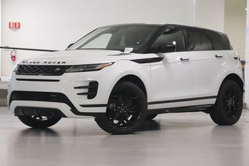 Tổng quan khu vực thân xe với tay cầm thò thụt đặc trưng