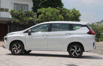 Thân xe Mitsubishi Xpander AT Premium 2023 trông trường dáng và cân đối hơn