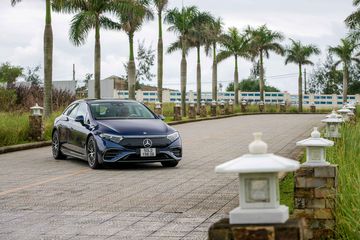Các trang bị an toàn trên Mercedes EQS 450+ 2023 khá nhiều
