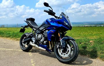 Triumph Tiger 660 2023 màu xanh