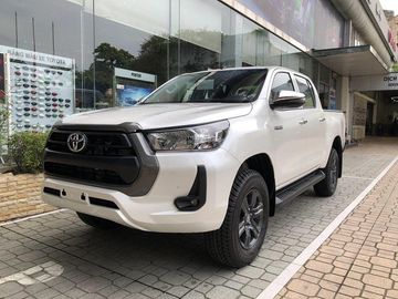 Toyota Hilux 2.4 4x2 AT