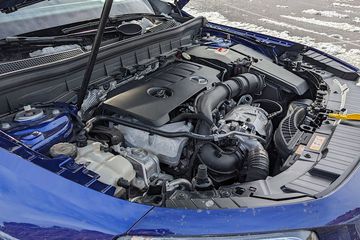 Khối động cơ trang bị cho Mercedes GLB