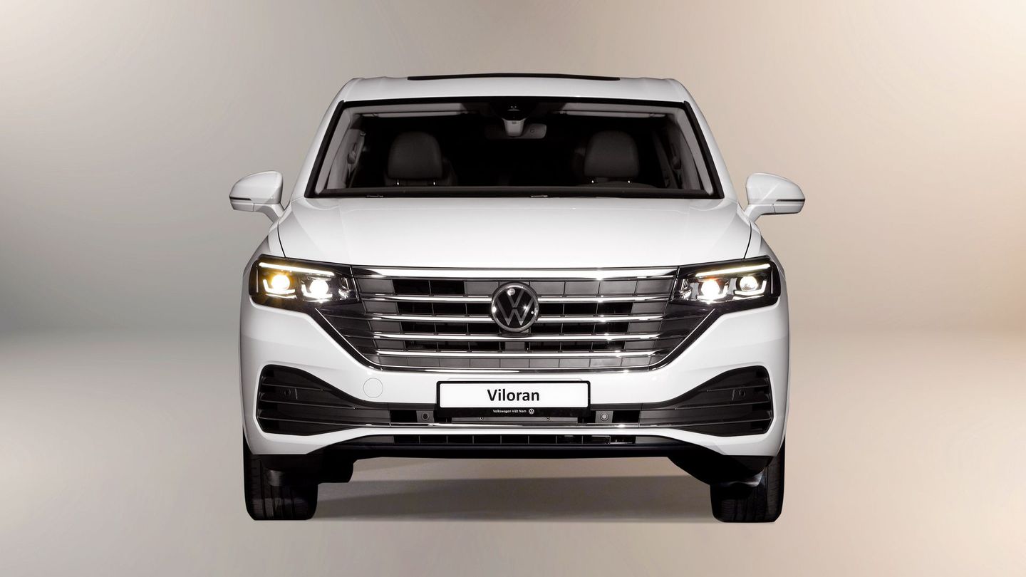 Ngoại thất màu sáng như trắng, bạc hay xám nhạt nên được ưu tiên lựa chọn thay vì các gam màu tối như đen, xanh đậm hay đỏ sẫm.