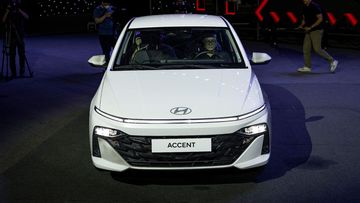 Đầu xe Hyundai Accent 2024 hầm hố nhưng không kém sang trọng với lưới tản nhiệt mở rộng