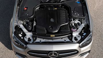 Phiên bản Mercedes-Benz E-Class 2021 chính thức ra mắt